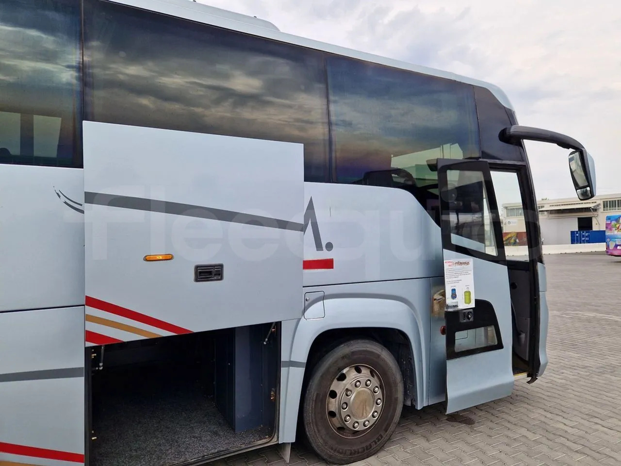 대형 버스 Scania Touring HD : 사진 18