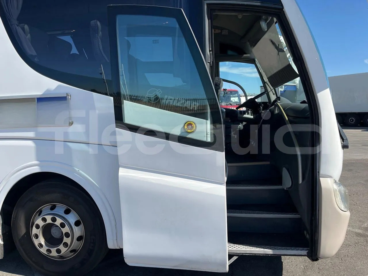 대형 버스 Volvo B12B : 사진 15 대형 버스 Volvo B12B : 사진 15