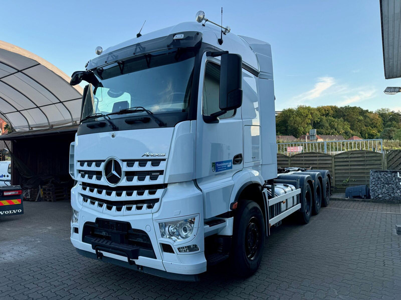 Mercedes-Benz Arocs MP5 3253 8x4 Tridem ARK HIAB 24 to - 후크 리프트 트럭 : 사진 5 Mercedes-Benz Arocs MP5 3253 8x4 Tridem ARK HIAB 24 to - 후크 리프트 트럭 : 사진 5