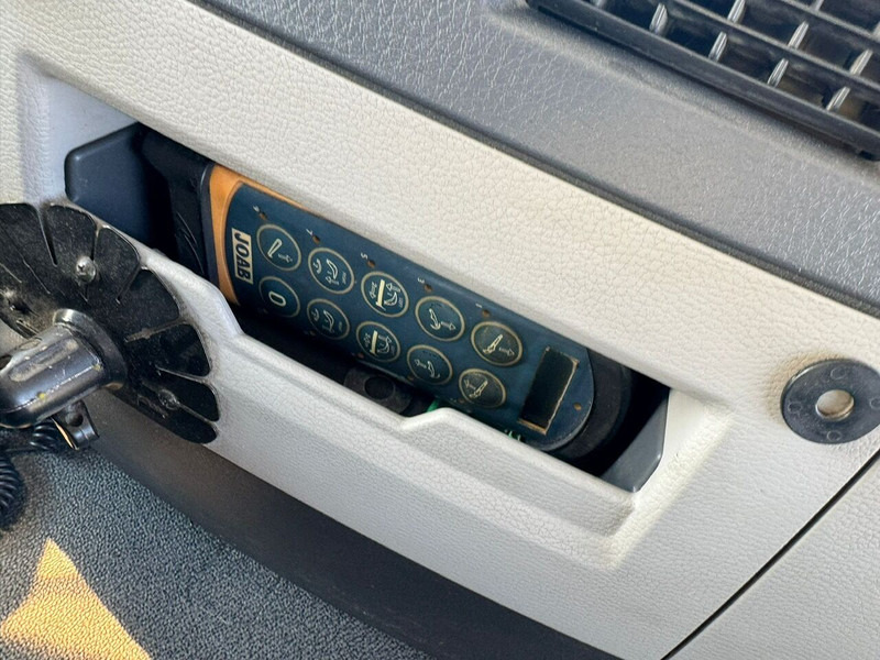 스킵 로더 트럭 Volvo FE 350 ASK Tele 4x2 Ladefläche Teleskopierbar Dekra Tüv 09/2026 : 사진 19 스킵 로더 트럭 Volvo FE 350 ASK Tele 4x2 Ladefläche Teleskopierbar Dekra Tüv 09/2026 : 사진 19