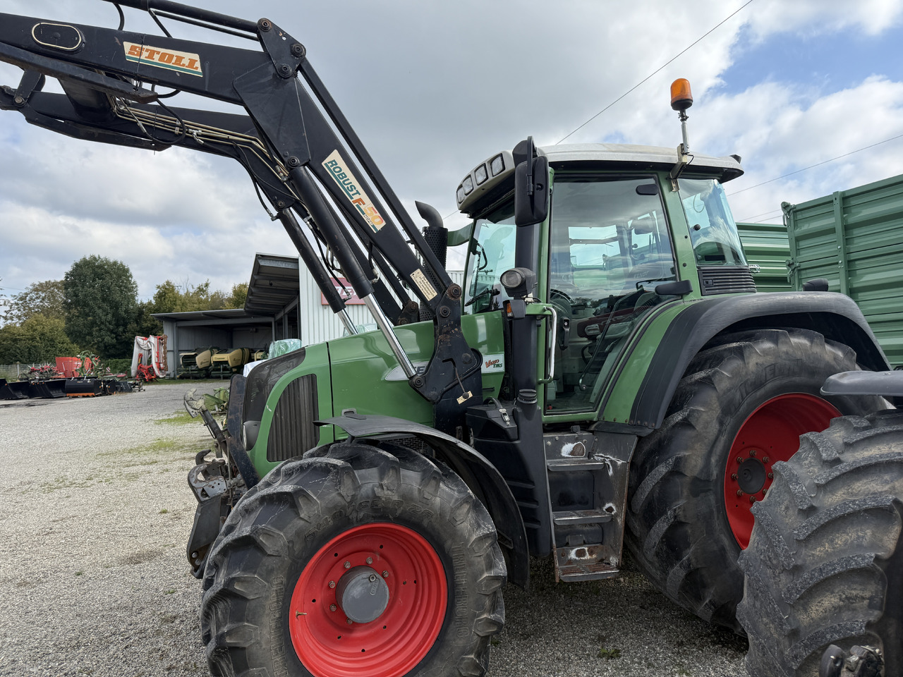 Fendt 415 TMS - 장궤형 트랙터 : 사진 1 Fendt 415 TMS - 장궤형 트랙터 : 사진 1