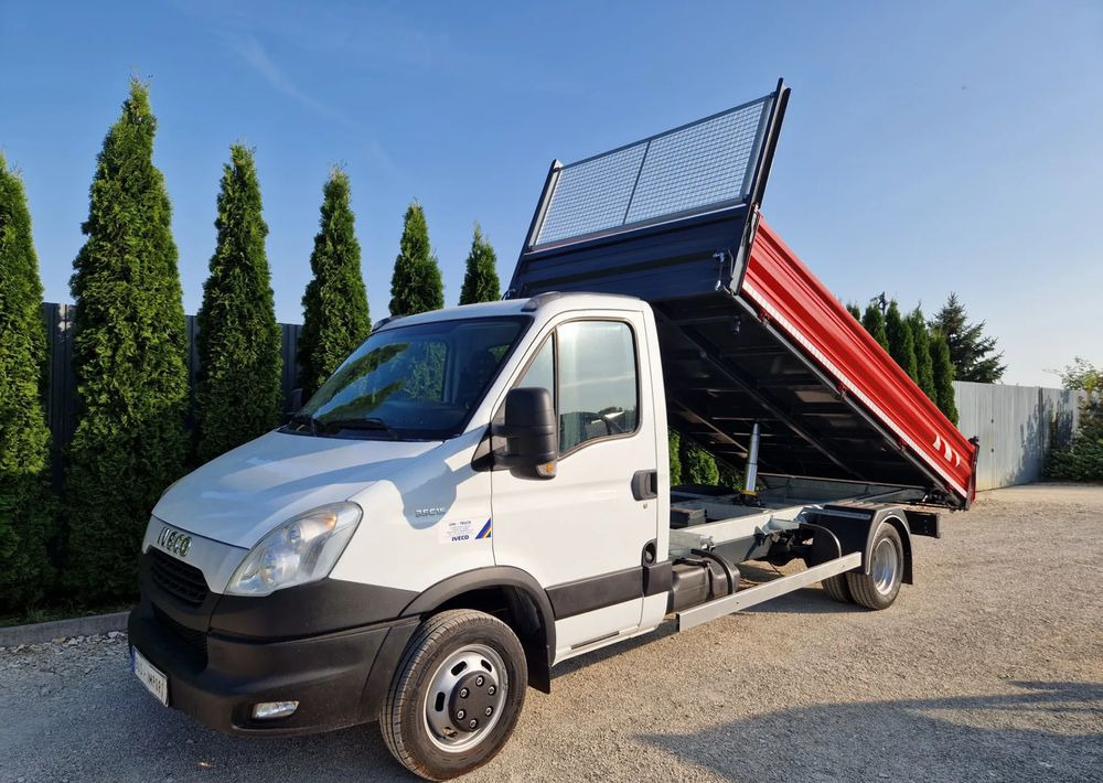 Iveco 35C15 3.0 - 덤프 밴 : 사진 1 Iveco 35C15 3.0 - 덤프 밴 : 사진 1