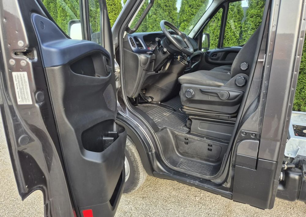 Iveco 35C18 3.0 180KM - 덤프 밴 : 사진 5 Iveco 35C18 3.0 180KM - 덤프 밴 : 사진 5