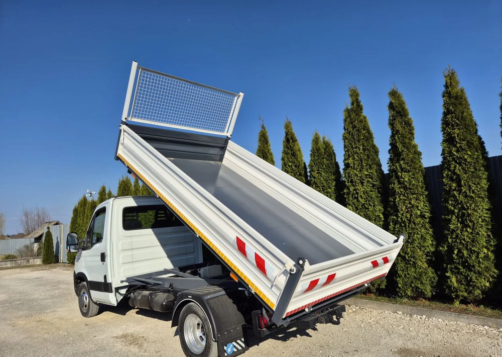 Iveco 35c15 3.0 150KM - 덤프 밴 : 사진 3 Iveco 35c15 3.0 150KM - 덤프 밴 : 사진 3