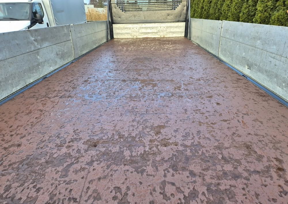 Iveco 65C15 3.0 150KM/ Skrzyniowy/ - 플랫베드 밴 : 사진 4 Iveco 65C15 3.0 150KM/ Skrzyniowy/ - 플랫베드 밴 : 사진 4