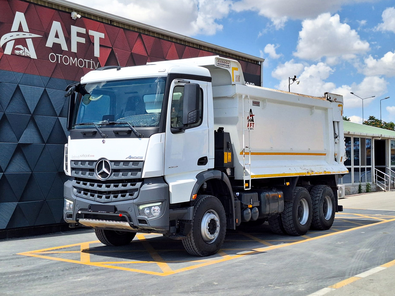 MERCEDES-BENZ AROCS 3345 - 덤프트럭 : 사진 1 MERCEDES-BENZ AROCS 3345 - 덤프트럭 : 사진 1