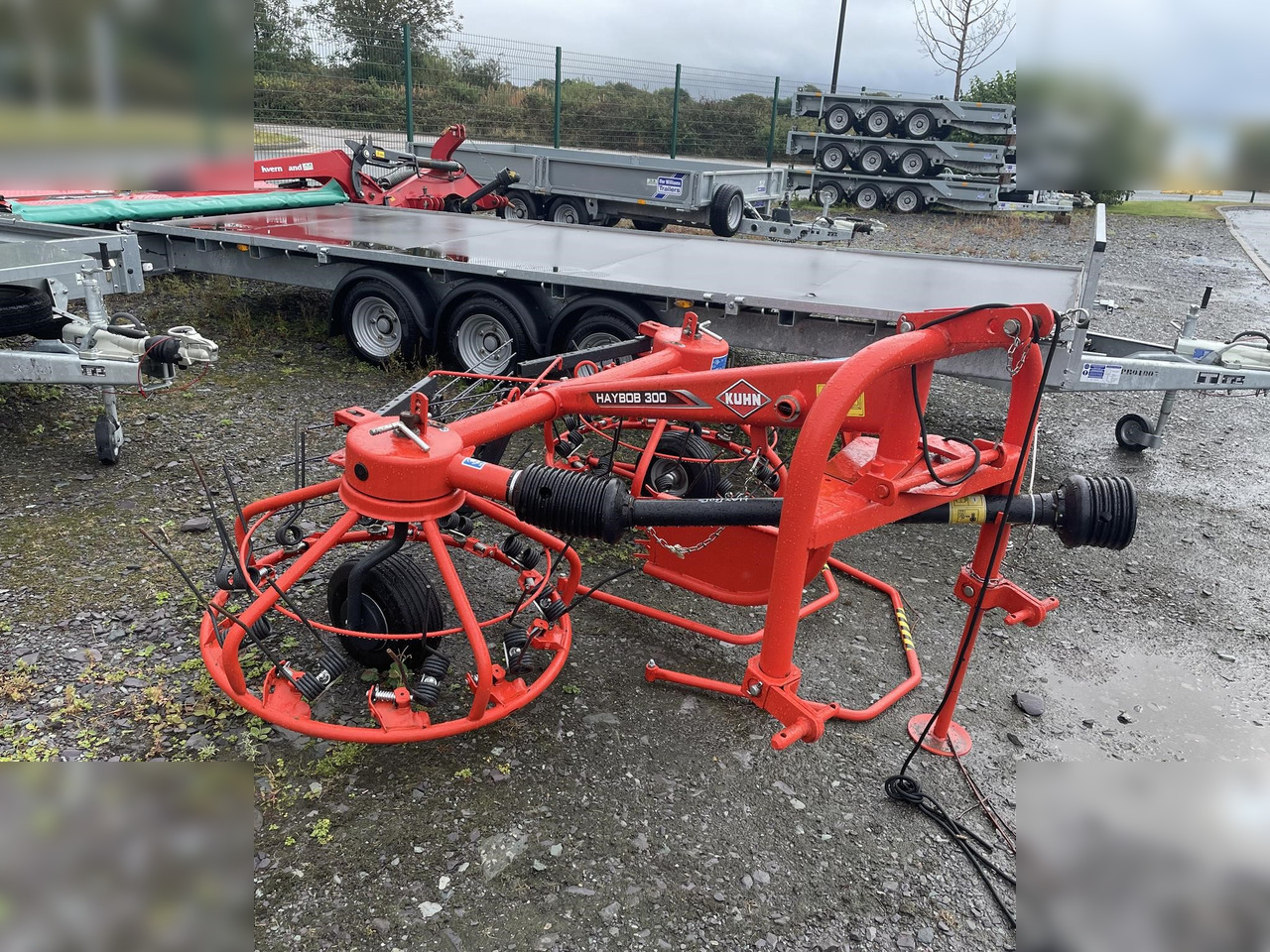 2023 KUHN HAYBOB 300 - 반전기/ 레이크 : 사진 2 2023 KUHN HAYBOB 300 - 반전기/ 레이크 : 사진 2