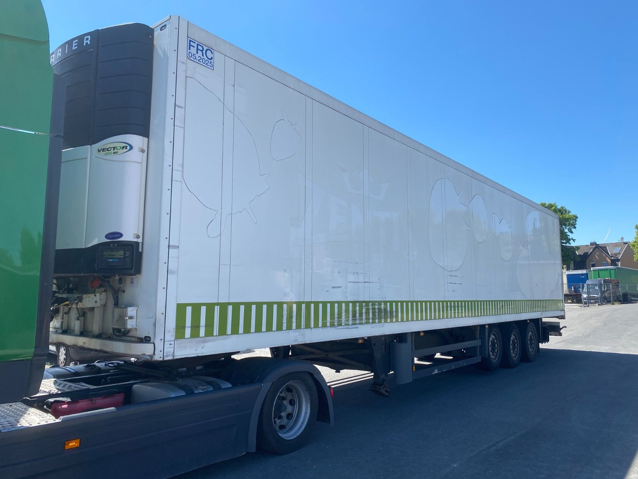 Schmitz Cargobull Carrier 1850 MT/ Doppelstock/Trennwand/ 2,75 m - 냉동 세미 트레일러 : 사진 4 Schmitz Cargobull Carrier 1850 MT/ Doppelstock/Trennwand/ 2,75 m - 냉동 세미 트레일러 : 사진 4