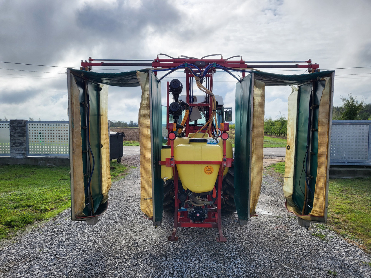 LiPCO T5G A2 Tunelspritze opryskiwacz tunelowy - 트랙터 탑재 스프레이 : 사진 1 LiPCO T5G A2 Tunelspritze opryskiwacz tunelowy - 트랙터 탑재 스프레이 : 사진 1