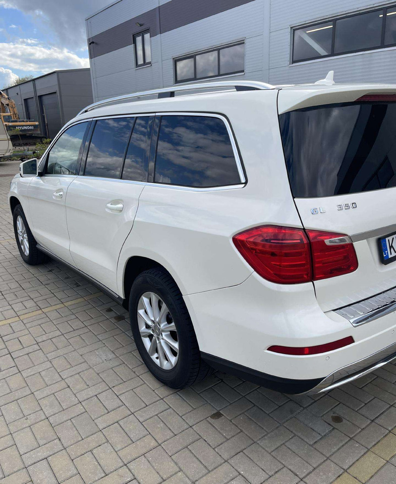 Mercedes-Benz GL350 - SUV : 사진 4 Mercedes-Benz GL350 - SUV : 사진 4
