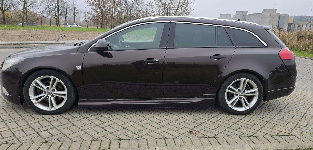 Opel Insignia - 스테이션 왜건 : 사진 3 Opel Insignia - 스테이션 왜건 : 사진 3