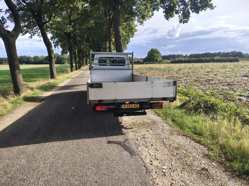 Iveco Daily 35C180 - 플랫베드 밴 : 사진 5 Iveco Daily 35C180 - 플랫베드 밴 : 사진 5