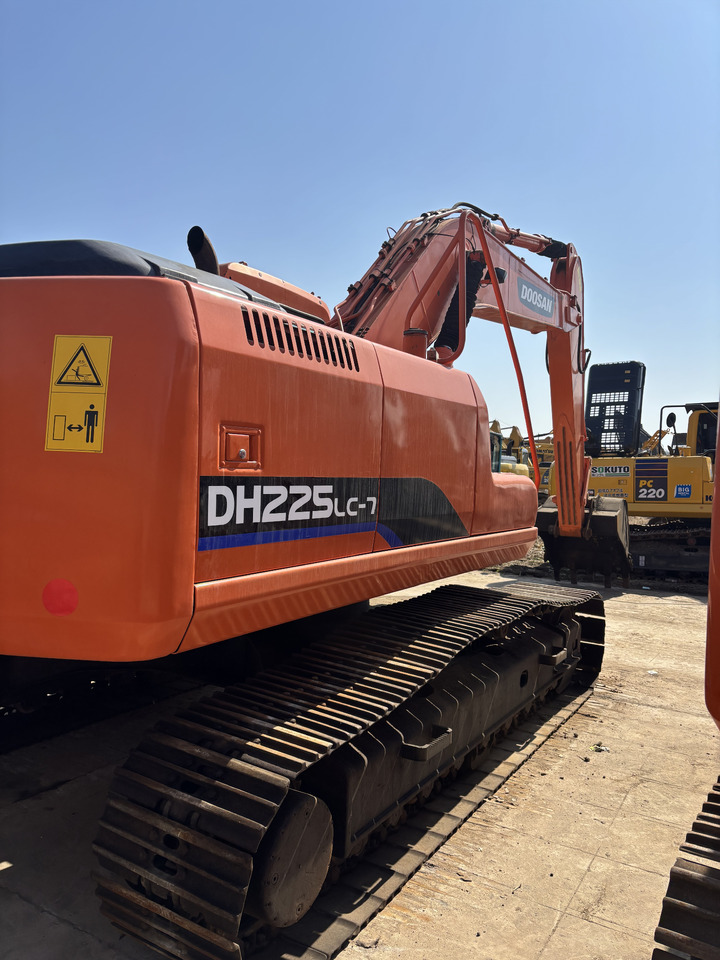 DOOSAN dh225 hot sale used excavator in stock - 크롤러 굴삭기 : 사진 1 DOOSAN dh225 hot sale used excavator in stock - 크롤러 굴삭기 : 사진 1