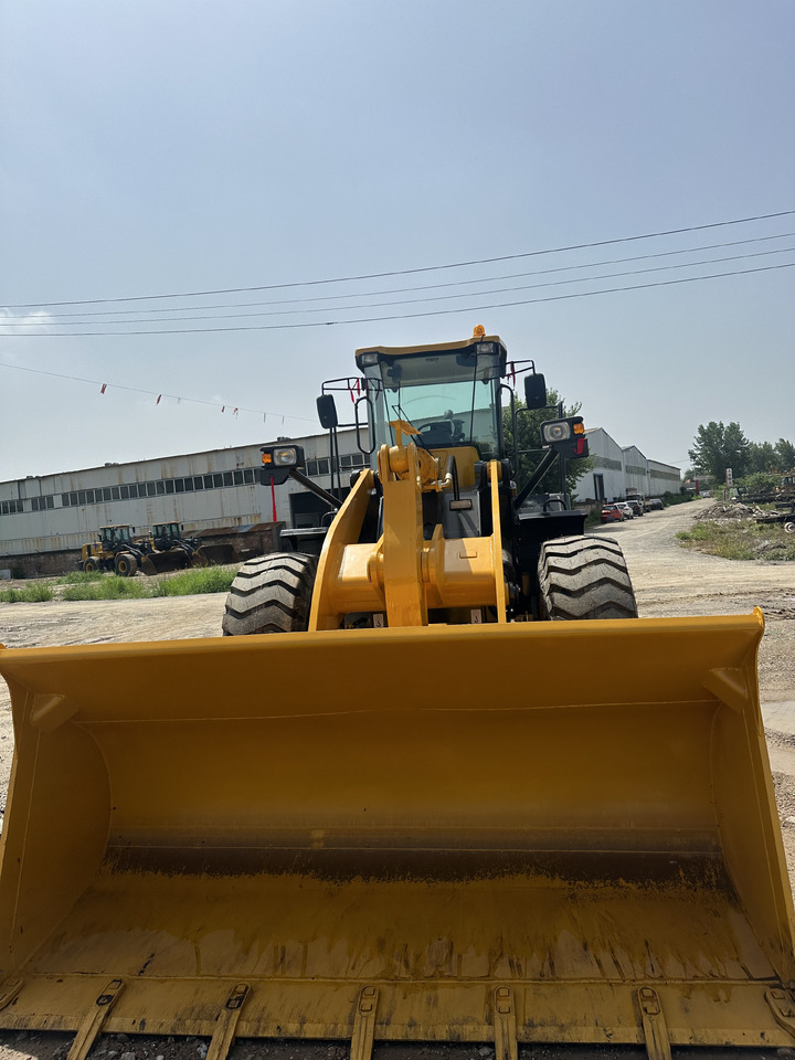 SDLG L958F China brand low price 5 ton class front loader strong power - 휠 로더 : 사진 2 SDLG L958F China brand low price 5 ton class front loader strong power - 휠 로더 : 사진 2