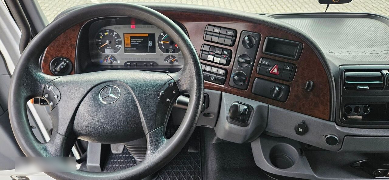 리스 MERCEDES-BENZ Actros 1846 MERCEDES-BENZ Actros 1846 : 사진 11