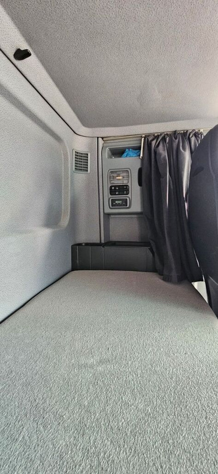 리스 MERCEDES-BENZ Actros 1846 MERCEDES-BENZ Actros 1846 : 사진 15