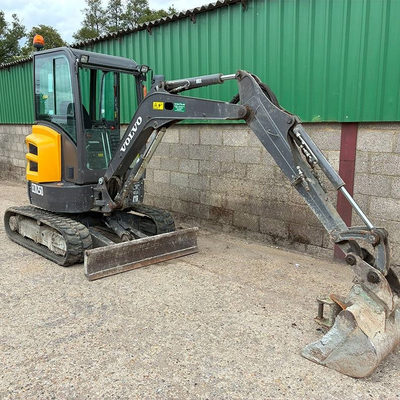 Volvo ECR25D - 미니 굴삭기 : 사진 3 Volvo ECR25D - 미니 굴삭기 : 사진 3