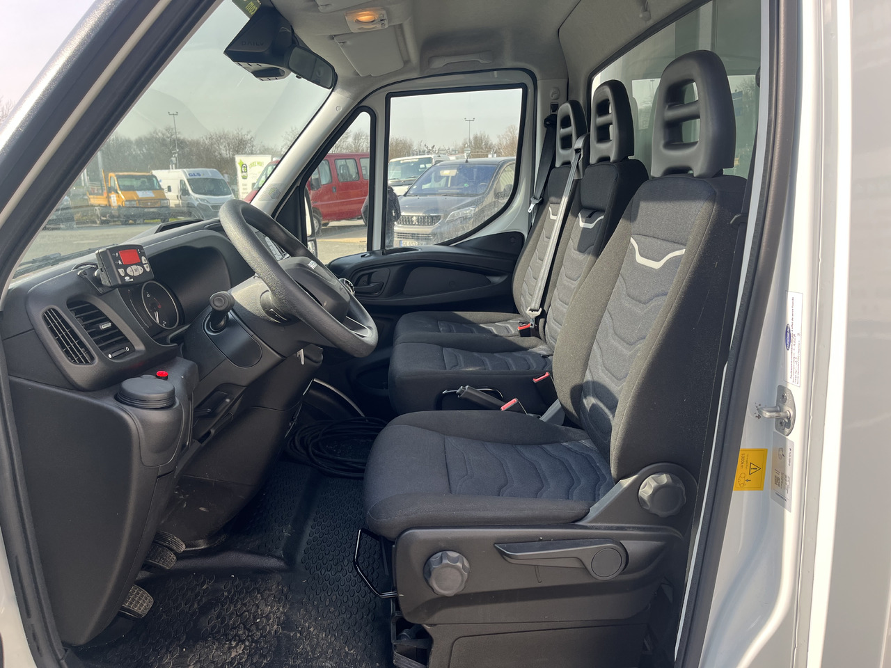 IVECO DAILY 35S14 FRIGORIFIQUE FRCX - 냉동 밴 : 사진 5 IVECO DAILY 35S14 FRIGORIFIQUE FRCX - 냉동 밴 : 사진 5