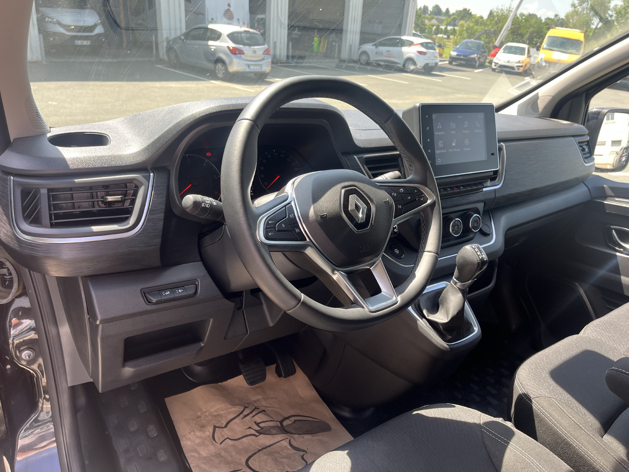 RENAULT TRAFIC 2.0DCI150 L2H1 - 소형 버스, 승합차 : 사진 5 RENAULT TRAFIC 2.0DCI150 L2H1 - 소형 버스, 승합차 : 사진 5