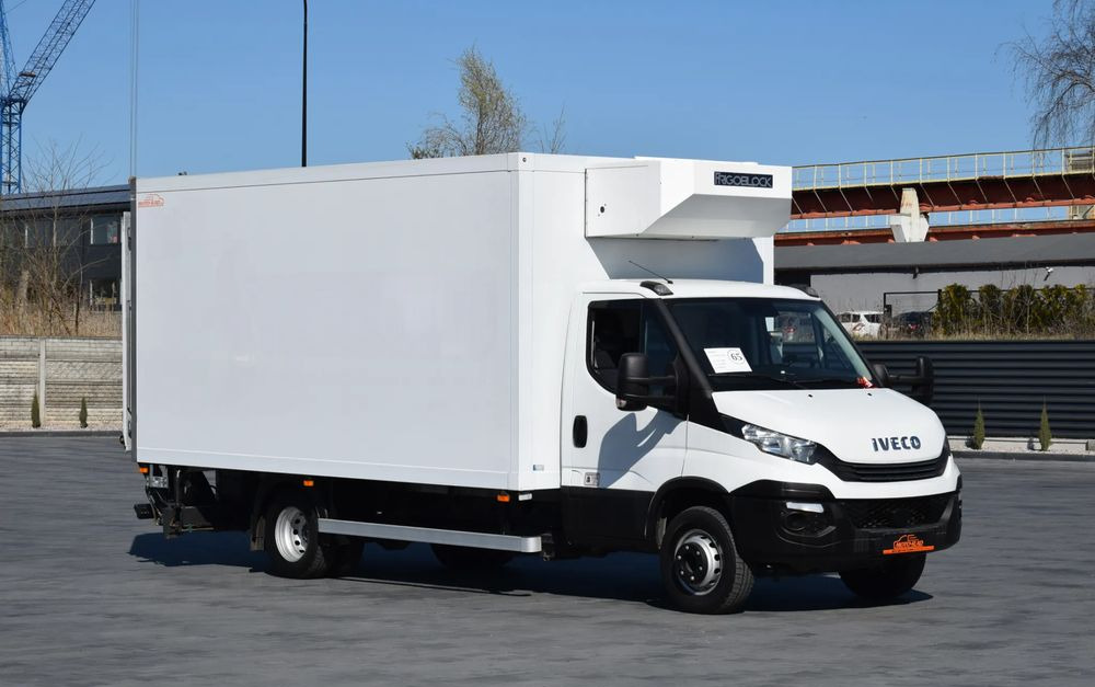 Iveco DAILY 70C18 / 3.0 - 180 KM / AUTOMAT HI-MATIC / 3 OSOBY / CHŁODNIA - MROŹNIA 4,55 M / AGREGAD FRIGOBLOCK / WINDA SORENSEN / KLIMA / TEMPOMAT / KAMERA COFANIA / REGULOWANE ZAWIESZENIE / SERWISOWA - 냉동탑차 : 사진 3 Iveco DAILY 70C18 / 3.0 - 180 KM / AUTOMAT HI-MATIC / 3 OSOBY / CHŁODNIA - MROŹNIA 4,55 M / AGREGAD FRIGOBLOCK / WINDA SORENSEN / KLIMA / TEMPOMAT / KAMERA COFANIA / REGULOWANE ZAWIESZENIE / SERWISOWA - 냉동탑차 : 사진 3