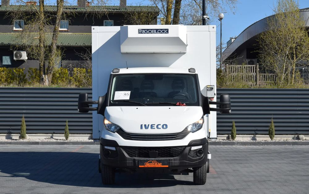 Iveco DAILY 70C18 / 3.0 - 180 KM / AUTOMAT HI-MATIC / 3 OSOBY / CHŁODNIA - MROŹNIA 4,55 M / AGREGAD FRIGOBLOCK / WINDA SORENSEN / KLIMA / TEMPOMAT / KAMERA COFANIA / REGULOWANE ZAWIESZENIE / SERWISOWA - 냉동탑차 : 사진 2 Iveco DAILY 70C18 / 3.0 - 180 KM / AUTOMAT HI-MATIC / 3 OSOBY / CHŁODNIA - MROŹNIA 4,55 M / AGREGAD FRIGOBLOCK / WINDA SORENSEN / KLIMA / TEMPOMAT / KAMERA COFANIA / REGULOWANE ZAWIESZENIE / SERWISOWA - 냉동탑차 : 사진 2