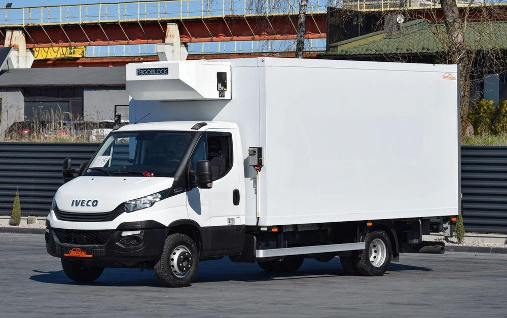 Iveco DAILY 70C18 / 3.0 - 180 KM / AUTOMAT HI-MATIC / 3 OSOBY / CHŁODNIA - MROŹNIA 4,55 M / AGREGAD FRIGOBLOCK / WINDA SORENSEN / KLIMA / TEMPOMAT / KAMERA COFANIA / REGULOWANE ZAWIESZENIE / SERWISOWA - 냉동탑차 : 사진 1 Iveco DAILY 70C18 / 3.0 - 180 KM / AUTOMAT HI-MATIC / 3 OSOBY / CHŁODNIA - MROŹNIA 4,55 M / AGREGAD FRIGOBLOCK / WINDA SORENSEN / KLIMA / TEMPOMAT / KAMERA COFANIA / REGULOWANE ZAWIESZENIE / SERWISOWA - 냉동탑차 : 사진 1