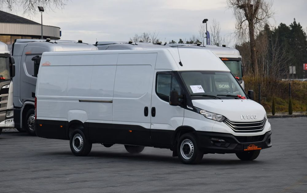 Iveco DAILY MAXI 35S14 / 2.3 - 140 KM / AUTOMAT HI-MATIC / NOWY MODEL / 3 OSOBY / DOSTAWCZE / BLASZAK / KAMERA COFANIA / TEMPOMAT / KLIMA / 2022 / SERWISOWANY / SPROWADZONY Z NIEMIEC - 패널 밴 : 사진 3 Iveco DAILY MAXI 35S14 / 2.3 - 140 KM / AUTOMAT HI-MATIC / NOWY MODEL / 3 OSOBY / DOSTAWCZE / BLASZAK / KAMERA COFANIA / TEMPOMAT / KLIMA / 2022 / SERWISOWANY / SPROWADZONY Z NIEMIEC - 패널 밴 : 사진 3
