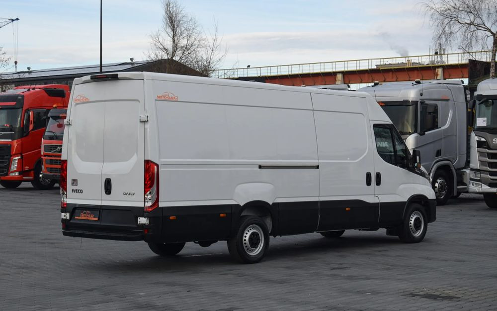 Iveco DAILY MAXI 35S14 / 2.3 - 140 KM / AUTOMAT HI-MATIC / NOWY MODEL / 3 OSOBY / DOSTAWCZE / BLASZAK / KAMERA COFANIA / TEMPOMAT / KLIMA / 2022 / SERWISOWANY / SPROWADZONY Z NIEMIEC - 패널 밴 : 사진 5 Iveco DAILY MAXI 35S14 / 2.3 - 140 KM / AUTOMAT HI-MATIC / NOWY MODEL / 3 OSOBY / DOSTAWCZE / BLASZAK / KAMERA COFANIA / TEMPOMAT / KLIMA / 2022 / SERWISOWANY / SPROWADZONY Z NIEMIEC - 패널 밴 : 사진 5