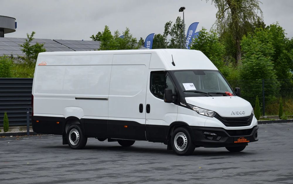 Iveco DAILY MAXI 35S16 / 2.3 - 160 KM / AUTOMAT HI-MATIC / NOWY MODEL / 3 OSOBY / DOSTAWCZE / BLASZAK / KLIMA / CZUJNIKI COFANIA / NISKI PRZEBIEG / 2022 / SERWISOWANY / Z NIEMIEC - 패널 밴 : 사진 3 Iveco DAILY MAXI 35S16 / 2.3 - 160 KM / AUTOMAT HI-MATIC / NOWY MODEL / 3 OSOBY / DOSTAWCZE / BLASZAK / KLIMA / CZUJNIKI COFANIA / NISKI PRZEBIEG / 2022 / SERWISOWANY / Z NIEMIEC - 패널 밴 : 사진 3