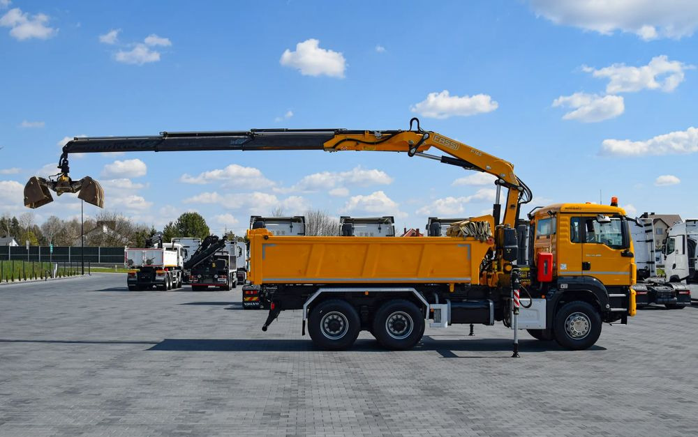 MAN TGS 26.400 / 6x4 / EURO 6 / UDT / HDS FASSI 165 / WYSUW x3 / ROTATOR / CHWYTAK / STEROWANIE RADIOWE / WZMOCNIONA RAMA / WYWROTKA / HYDROBURTA / AUTOMAT / 2017 / NOWE OPONY - 100% / NISKI PRZEBIEG - 덤프트럭 : 사진 4 MAN TGS 26.400 / 6x4 / EURO 6 / UDT / HDS FASSI 165 / WYSUW x3 / ROTATOR / CHWYTAK / STEROWANIE RADIOWE / WZMOCNIONA RAMA / WYWROTKA / HYDROBURTA / AUTOMAT / 2017 / NOWE OPONY - 100% / NISKI PRZEBIEG - 덤프트럭 : 사진 4