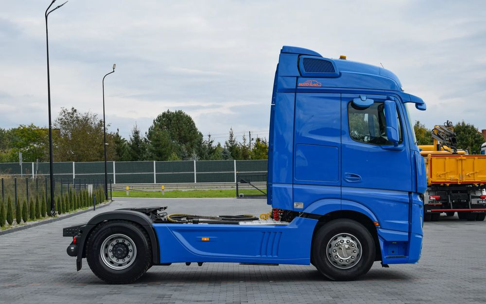 Mercedes-Benz ACTROS 1851 / EURO 6 / BIGSPACE / HYDRAULIKA / RETARDER / FULL SPILERY / SERWISOWANY / SPROWADZONY - 트랙터 유닛 : 사진 4 Mercedes-Benz ACTROS 1851 / EURO 6 / BIGSPACE / HYDRAULIKA / RETARDER / FULL SPILERY / SERWISOWANY / SPROWADZONY - 트랙터 유닛 : 사진 4