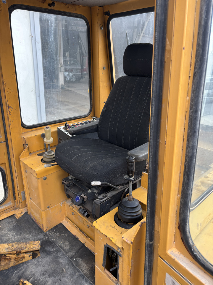 LIEBHERR PR 711 - 불도저 : 사진 4 LIEBHERR PR 711 - 불도저 : 사진 4