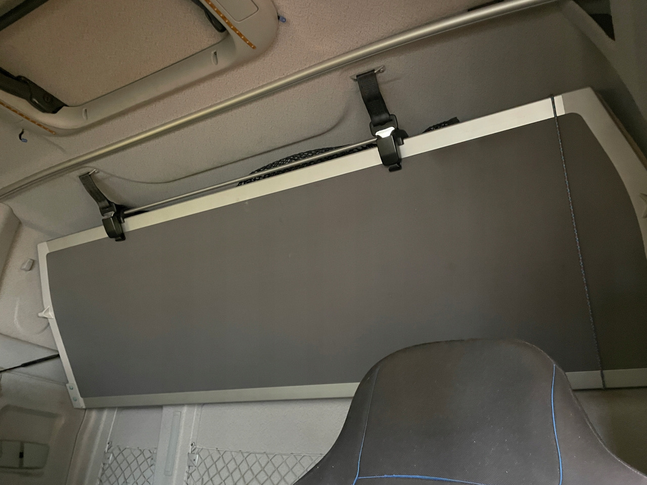 KABINA MAN TGX EURO 6 XLX BIAŁA KOLOR RAL 9010 - 운전실 트럭 용 : 사진 5 KABINA MAN TGX EURO 6 XLX BIAŁA KOLOR RAL 9010 - 운전실 트럭 용 : 사진 5