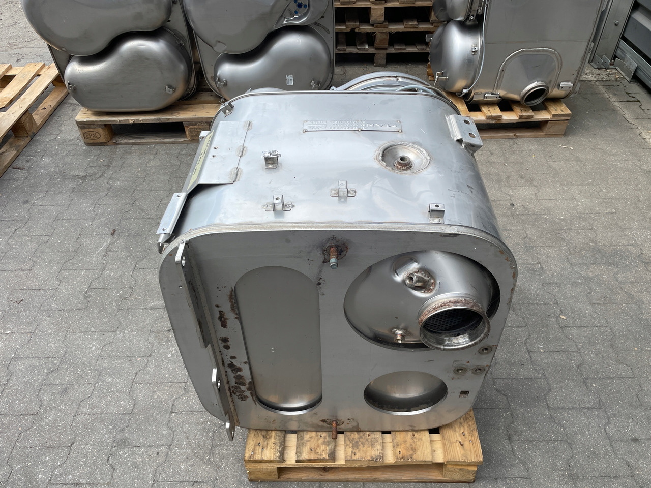 KATALIZATOR MAN TGX TGS EURO 6 DPF TŁUMIK WYDECH 81151036114 - 배기관 트럭 용 : 사진 5 KATALIZATOR MAN TGX TGS EURO 6 DPF TŁUMIK WYDECH 81151036114 - 배기관 트럭 용 : 사진 5