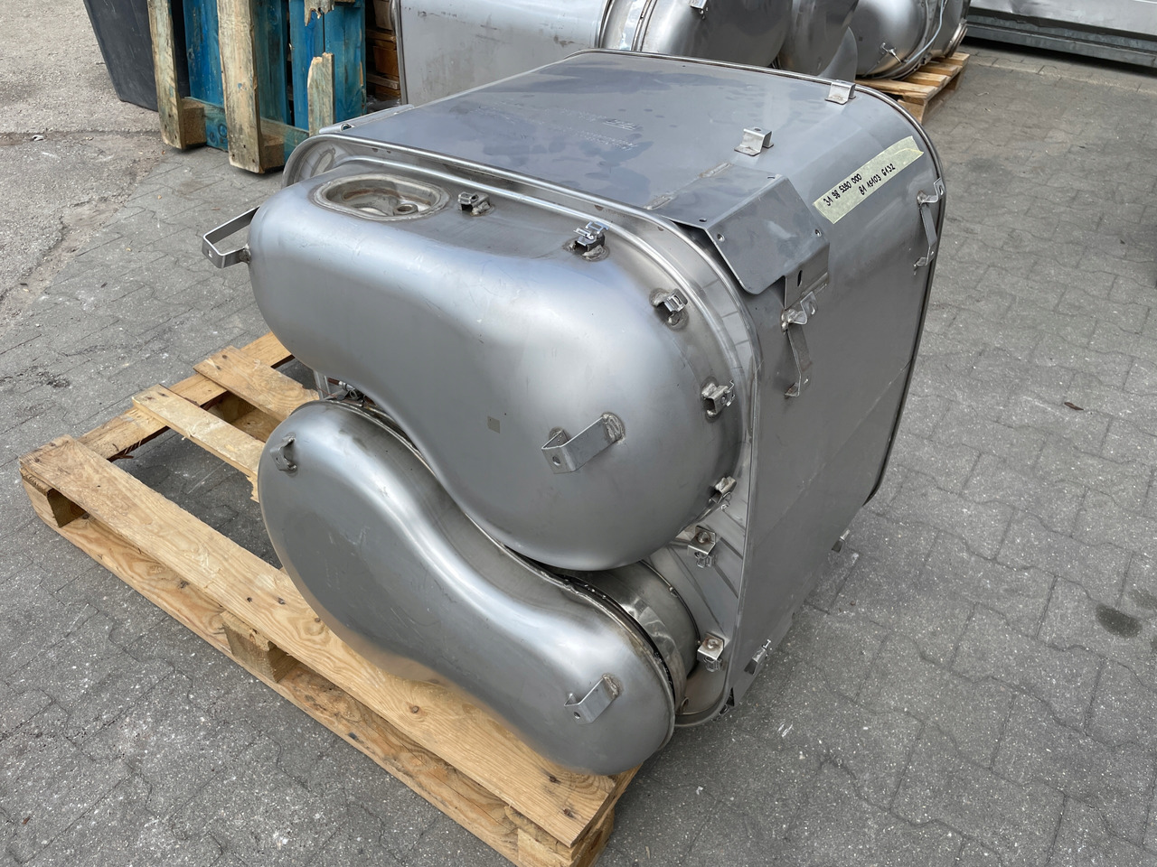 KATALIZATOR MAN TGX TGS EURO 6 DPF TŁUMIK WYDECH 81151036132 - 배기관 트럭 용 : 사진 1 KATALIZATOR MAN TGX TGS EURO 6 DPF TŁUMIK WYDECH 81151036132 - 배기관 트럭 용 : 사진 1