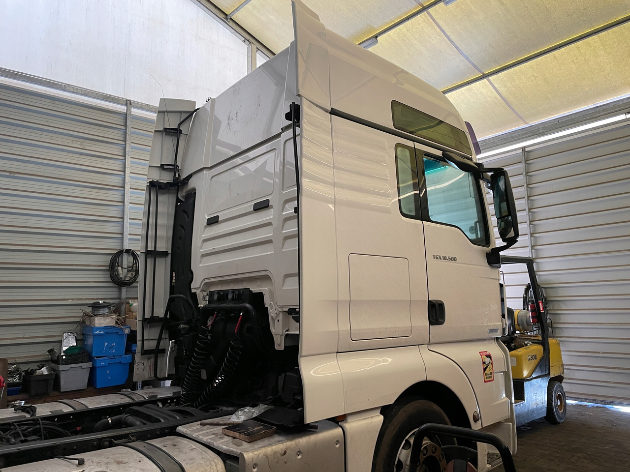 KOMPLETNA KABINA MAN TGX XXL EURO 6 LIFT JASNY ŚRODEK - 운전실 트럭 용 : 사진 5 KOMPLETNA KABINA MAN TGX XXL EURO 6 LIFT JASNY ŚRODEK - 운전실 트럭 용 : 사진 5