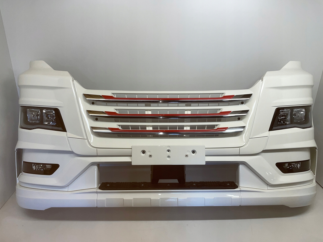 KOMPLETNY ZDERZAK MAN TG3 TGX3 TGX 3 ORYGINALNY KOLOR RAL 9010 - 범퍼 트럭 용 : 사진 1 KOMPLETNY ZDERZAK MAN TG3 TGX3 TGX 3 ORYGINALNY KOLOR RAL 9010 - 범퍼 트럭 용 : 사진 1