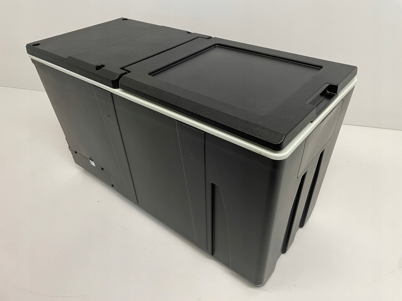 LODÓWKA CHŁODZIARKA MERCEDES ACTROS MP4 MP 4 A9608200306 - 운전실 및 내부 트럭 용 : 사진 1 LODÓWKA CHŁODZIARKA MERCEDES ACTROS MP4 MP 4 A9608200306 - 운전실 및 내부 트럭 용 : 사진 1