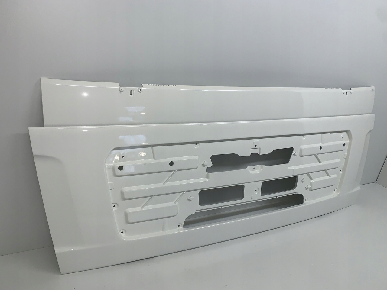 MASKA ATRAPA GRILL MAN TGL TGM NR 1812 - 차양 트럭 용 : 사진 3 MASKA ATRAPA GRILL MAN TGL TGM NR 1812 - 차양 트럭 용 : 사진 3