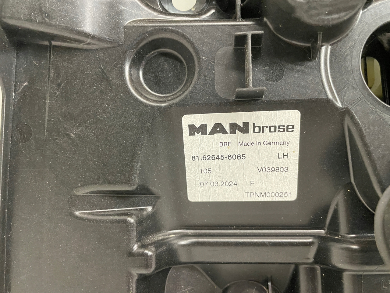 MECHANIZM PODNOSZENIA SZYB MAN TGS TGX TGL 3 TG3 81626456065 - 도어 및 부품 트럭 용 : 사진 3 MECHANIZM PODNOSZENIA SZYB MAN TGS TGX TGL 3 TG3 81626456065 - 도어 및 부품 트럭 용 : 사진 3