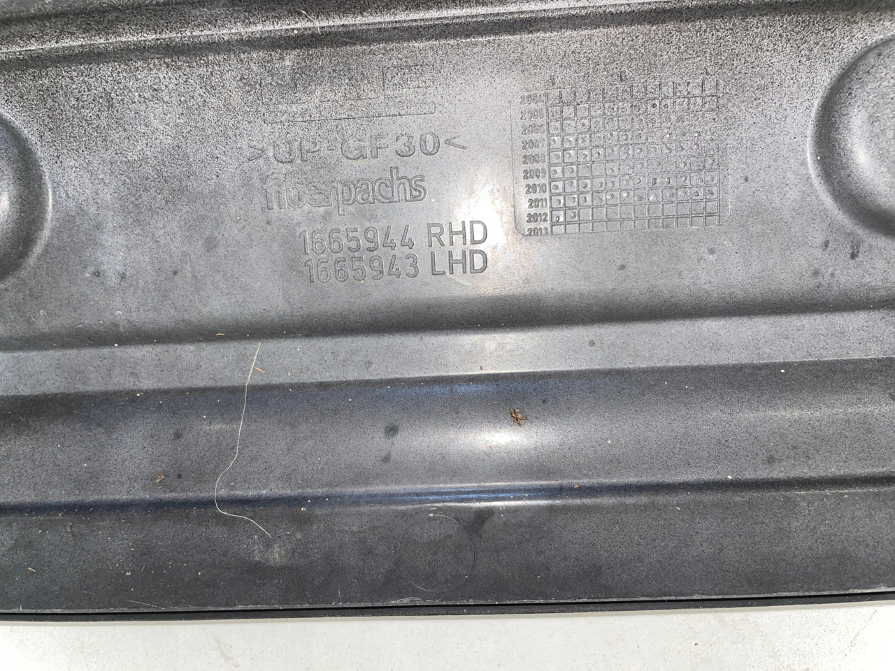 PODSZYBIE OSŁONA MASKOWNICA DAF 105 XF DAF 1665944 - 앞 유리 트럭 용 : 사진 5 PODSZYBIE OSŁONA MASKOWNICA DAF 105 XF DAF 1665944 - 앞 유리 트럭 용 : 사진 5