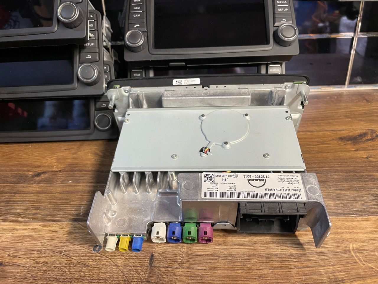 RADIO NAWIGACJA MAN TGS TGX EURO 6 81281006043 WYMIENIONY WYŚWIETLACZ - 내비게이션 시스템 트럭 용 : 사진 5 RADIO NAWIGACJA MAN TGS TGX EURO 6 81281006043 WYMIENIONY WYŚWIETLACZ - 내비게이션 시스템 트럭 용 : 사진 5