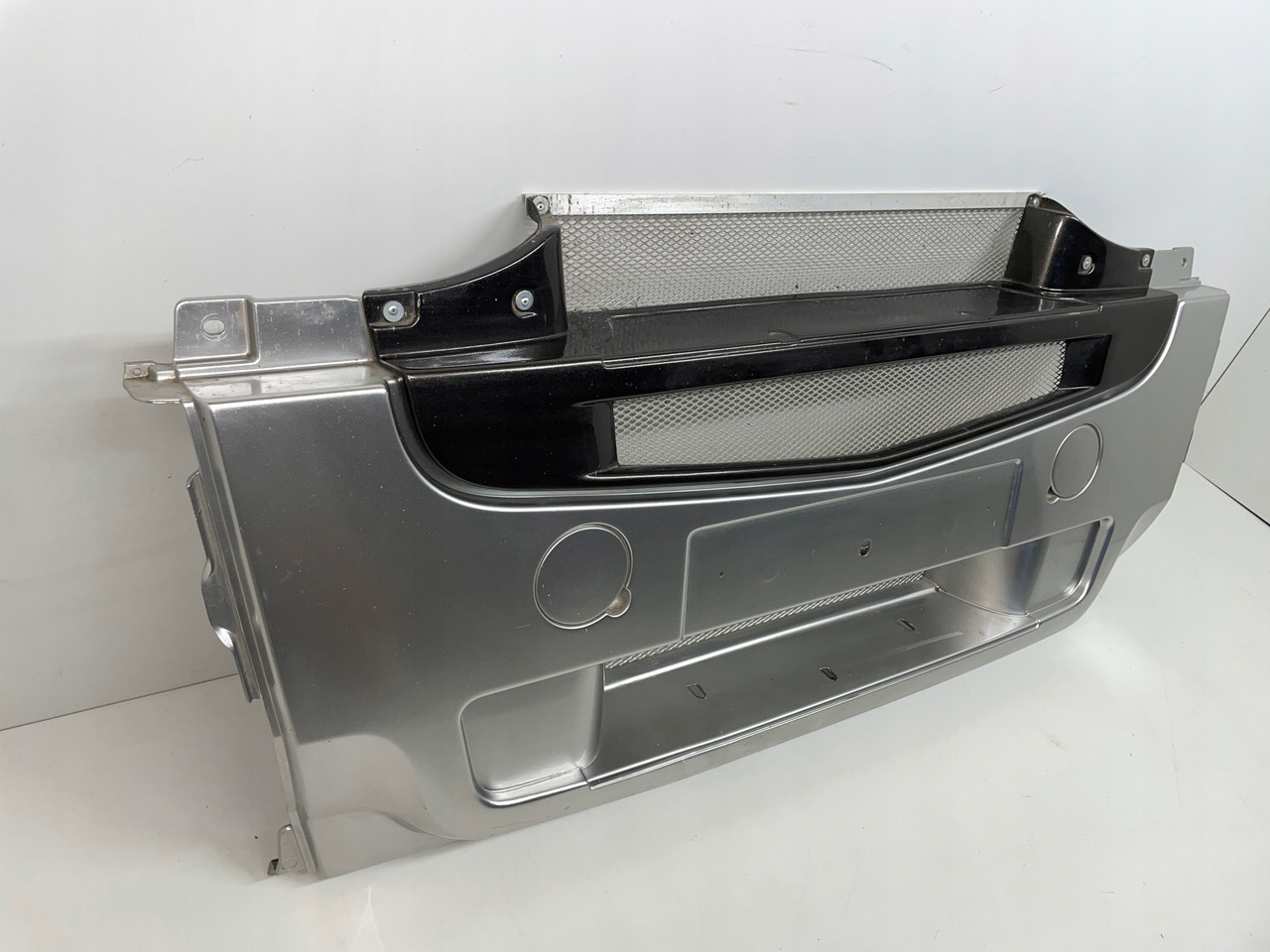 ŚRODEK ZDERZAK NAKŁADKA OSŁONA RENAULT MAGNUM DXI - 범퍼 트럭 용 : 사진 3 ŚRODEK ZDERZAK NAKŁADKA OSŁONA RENAULT MAGNUM DXI - 범퍼 트럭 용 : 사진 3