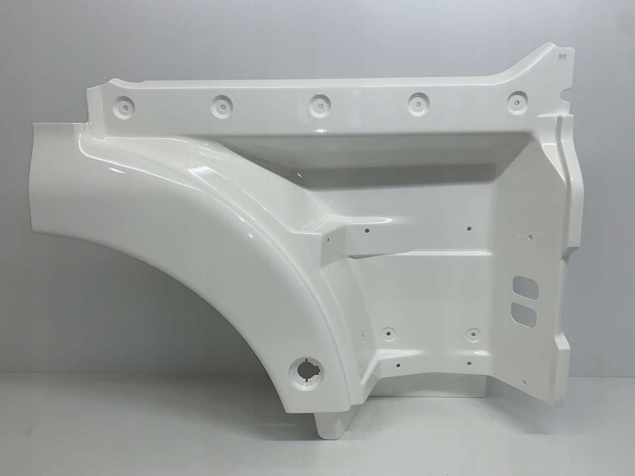 STOPNICA STOPIEŃ MAN TGX EURO 6 RAL 9010 NR 1811 - 도어 및 부품 트럭 용 : 사진 1 STOPNICA STOPIEŃ MAN TGX EURO 6 RAL 9010 NR 1811 - 도어 및 부품 트럭 용 : 사진 1