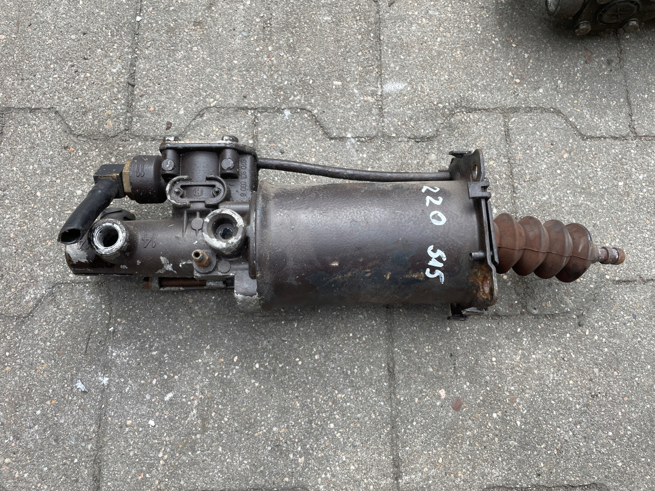 WYBIERAK SKRZYNI BIEGÓW WYSPRZĘGLIK ZAWÓR MAN TGA TGS TGX 9700514127 - 클러치 실린더 트럭 용 : 사진 1 WYBIERAK SKRZYNI BIEGÓW WYSPRZĘGLIK ZAWÓR MAN TGA TGS TGX 9700514127 - 클러치 실린더 트럭 용 : 사진 1