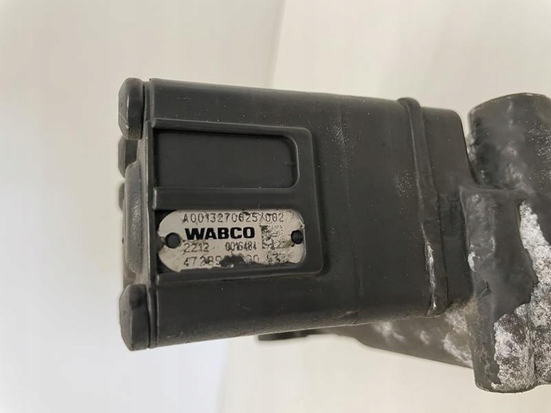 ZAWÓR PODUSZEK MERCEDES ACTROS MP 4 A0013270625 - 브레이크 밸브 트럭 용 : 사진 2 ZAWÓR PODUSZEK MERCEDES ACTROS MP 4 A0013270625 - 브레이크 밸브 트럭 용 : 사진 2