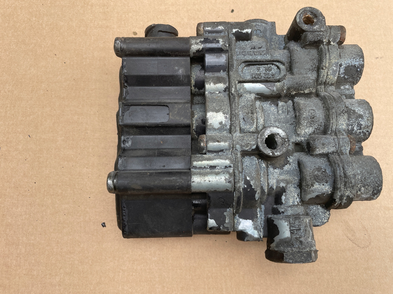 ZAWÓR PODUSZEK MERCEDES ACTROS MP 4 MP4 A0013270725 - 브레이크 밸브 트럭 용 : 사진 1 ZAWÓR PODUSZEK MERCEDES ACTROS MP 4 MP4 A0013270725 - 브레이크 밸브 트럭 용 : 사진 1