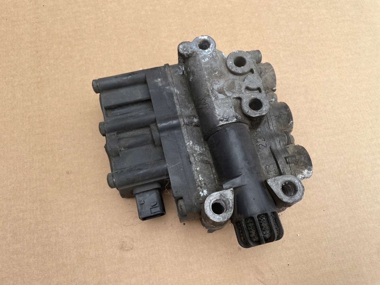 ZAWÓR PODUSZEK MERCEDES ACTROS MP 4 MP4 A0013270725 - 브레이크 밸브 트럭 용 : 사진 2 ZAWÓR PODUSZEK MERCEDES ACTROS MP 4 MP4 A0013270725 - 브레이크 밸브 트럭 용 : 사진 2