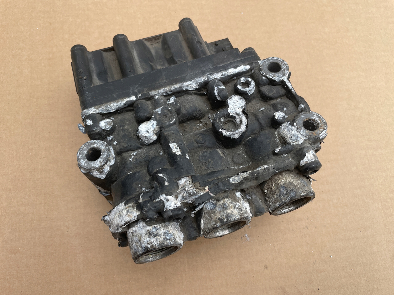 ZAWÓR PODUSZEK MERCEDES ACTROS MP 4 MP4 A0013270725 - 브레이크 밸브 트럭 용 : 사진 3 ZAWÓR PODUSZEK MERCEDES ACTROS MP 4 MP4 A0013270725 - 브레이크 밸브 트럭 용 : 사진 3