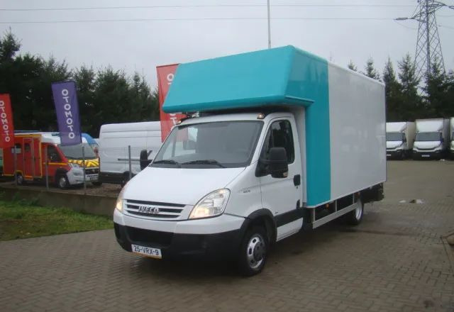 Iveco DAILY 40 C 18 3.0TDI WINDA - 박스 밴 : 사진 4 Iveco DAILY 40 C 18 3.0TDI WINDA - 박스 밴 : 사진 4